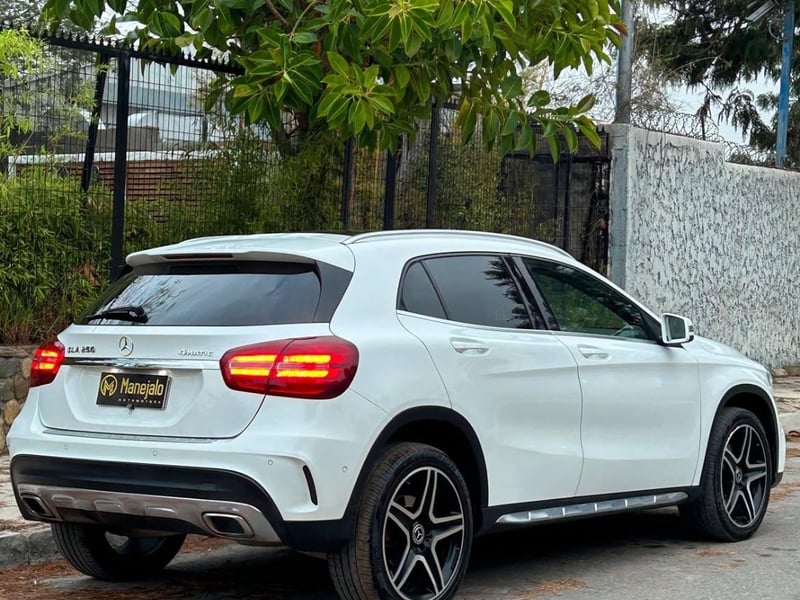 Mercedes-Benz GLA250 4MATIC 🇩🇪 2020 - Imagen 9 de 10