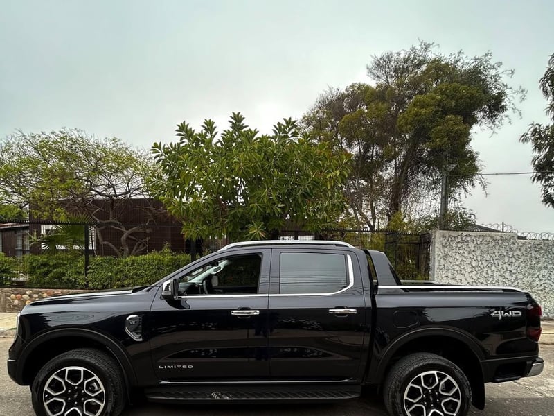 Ford RANGER LIMITED V6 4X4🇺🇸 2026 - Imagen 4 de 10