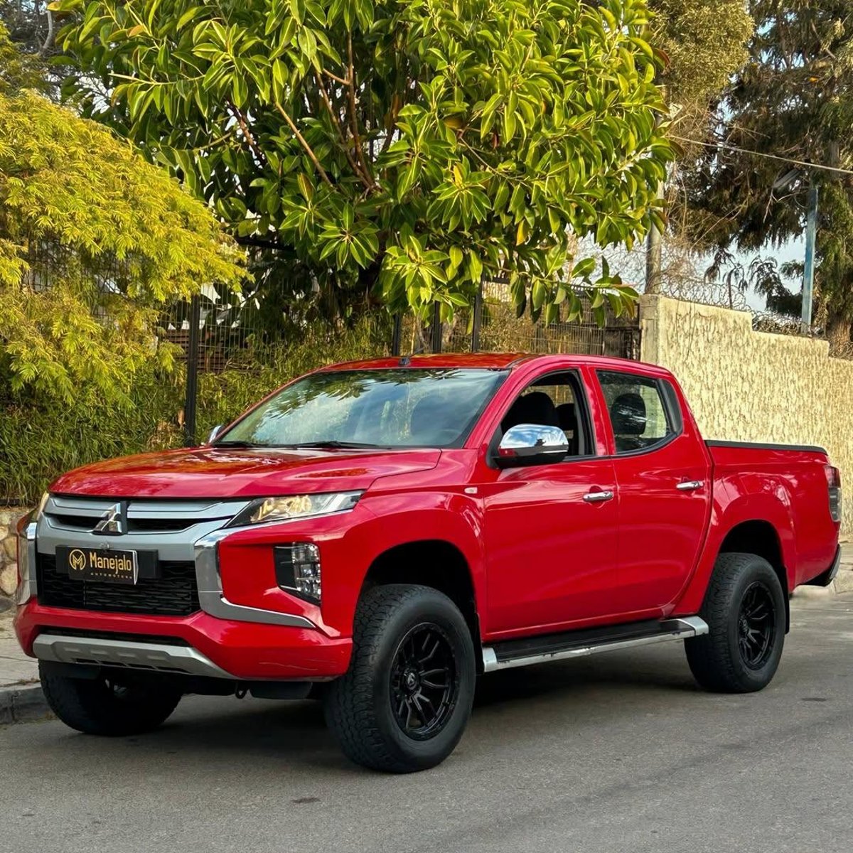 Mitsubishi L200 KATANA 4X4 🇯🇵 2024 - Imagen 8 de 10