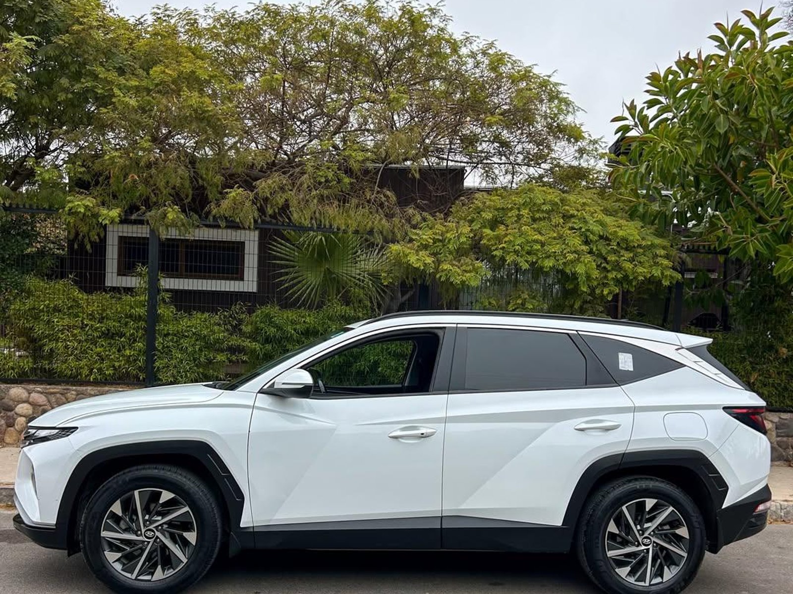 Hyundai TUCSON NX4 2.0L 🇰🇷 2024 - Foto 4 de 10
