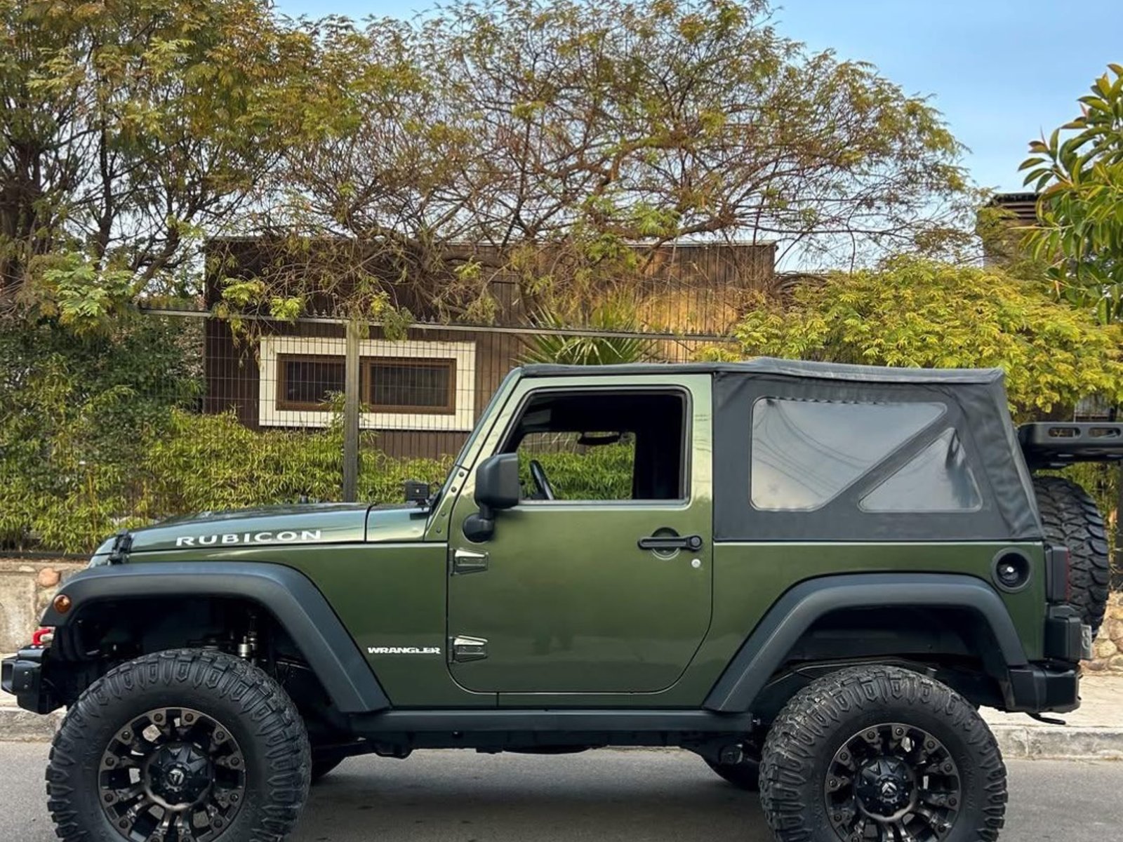 Jeep WRANGLER RUBICON SUPERCHARGED 🇺🇸 2010 - Foto 4 de 9