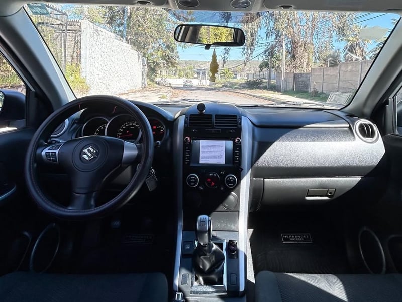 Suzuki GRAND NOMADE GLX 4X2 🇯🇵 2019 - Imagen 7 de 10
