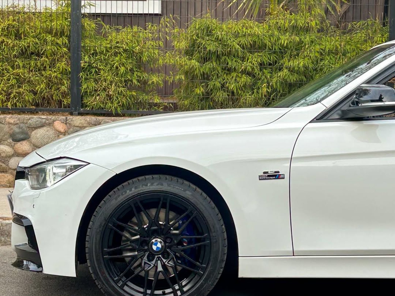 BMW 335I SEDÁN M SPORT 🇩🇪 2015 - Foto 3 de 10