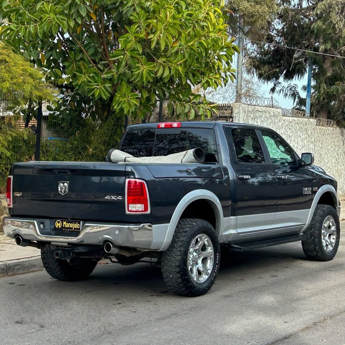 Dodge RAM 1500 LARAMIE 5.7 HEMI V8 🇺🇸 2018 - Imagen 9 de 10