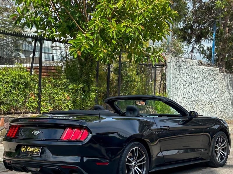 Ford MUSTANG ECOBOOST CABRIOLET 🇺🇸 2017 - Imagen 9 de 10