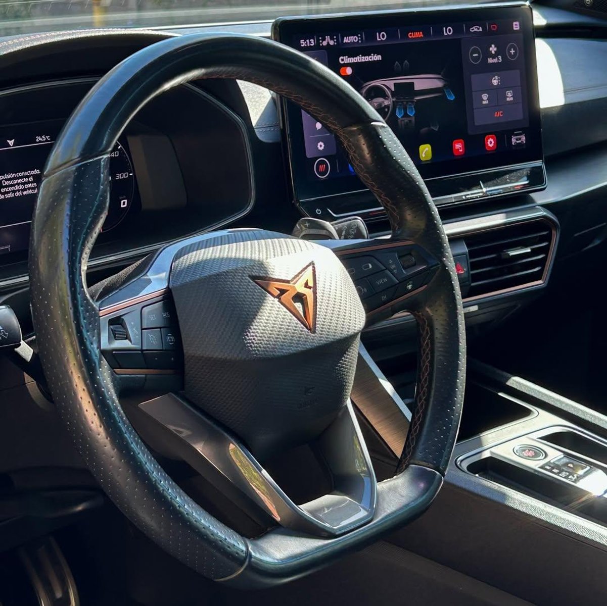 Cupra FORMENTOR VZ 4DRIVE 4X4 2.0L 🇪🇸 2023 - Imagen 5 de 10