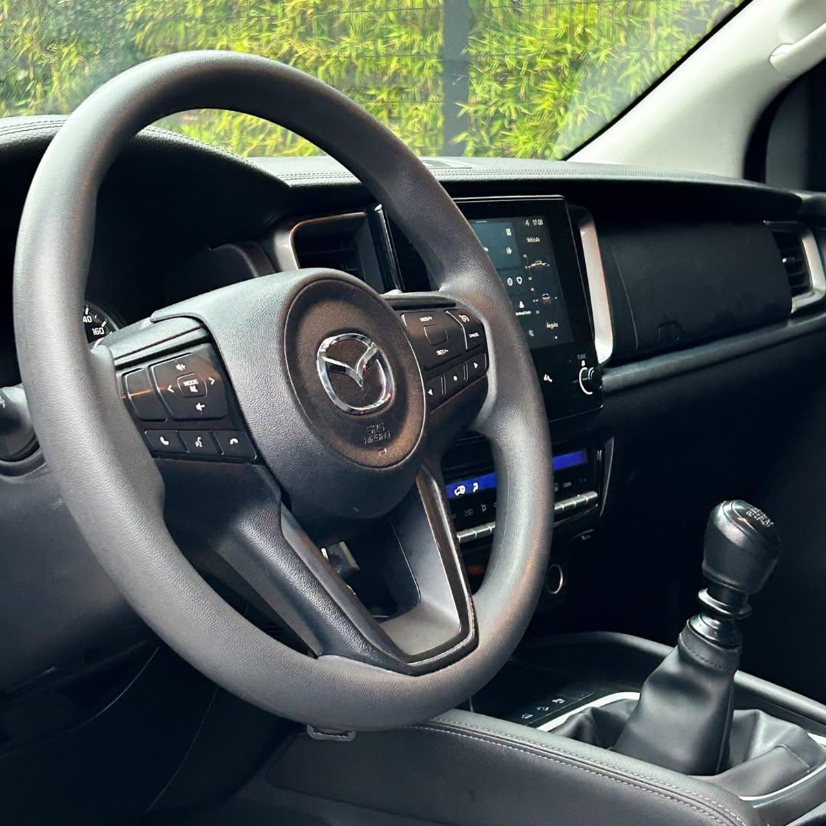 Mazda BT-50 CORE 4X4 🇯🇵 2025 - Imagen 5 de 10
