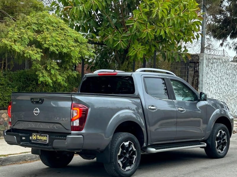 Nissan NAVARA LE 2.3L 🇯🇵 2023 - Imagen 9 de 10