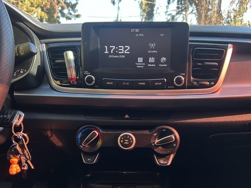 Kia RIO 5 1.4L 🇰🇷 2019 - Imagen 7 de 10