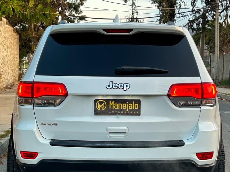 Jeep GRAND CHEROKEE LAREDO 4WD 2015 - Imagen 10 de 10