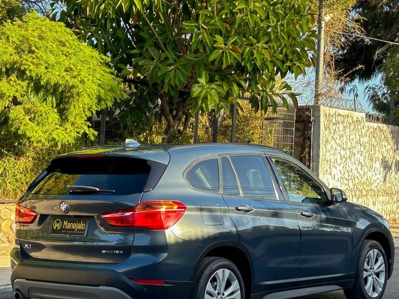 BMW X1 SDRIVE18D LUXURY 2.0L 2019 - Imagen 9 de 10