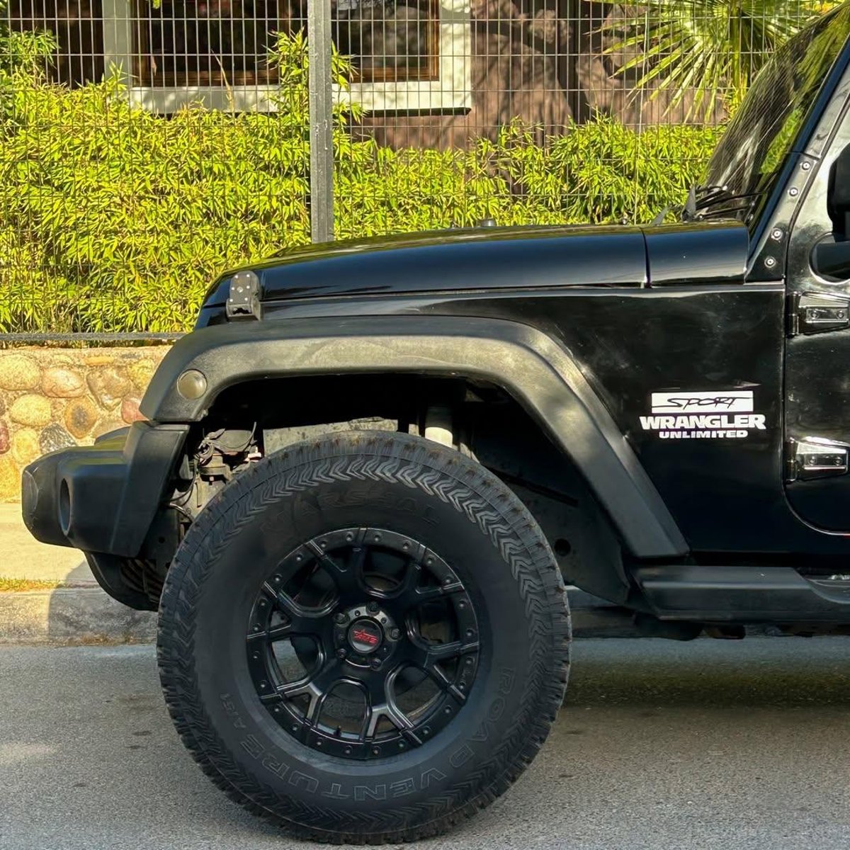 Jeep WRANGLER 3.6L SPORT AT 🇺🇸 2013 - Imagen 3 de 10