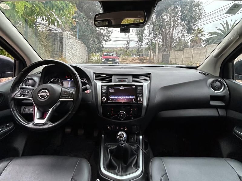 Nissan NAVARA LE 2.3L 🇯🇵 2023 - Imagen 6 de 10