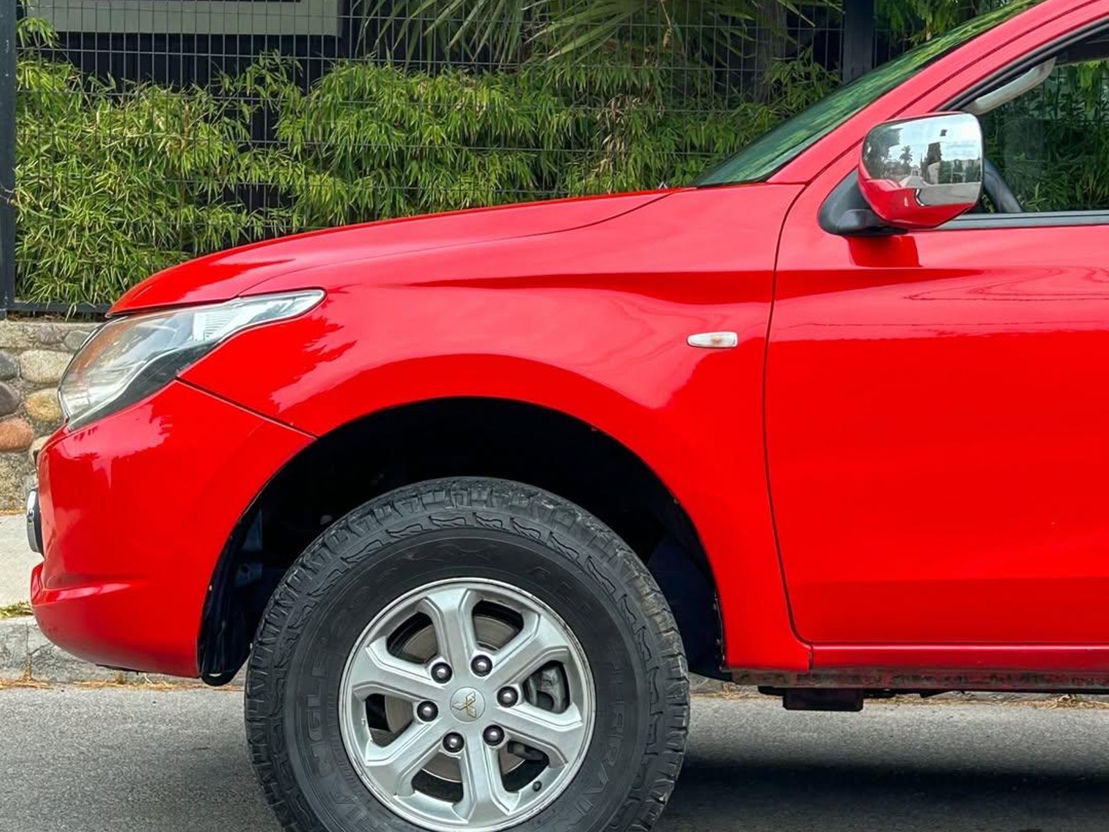 Mitsubishi L200 WORK CR 2.4L 2016 - Foto 3 de 10