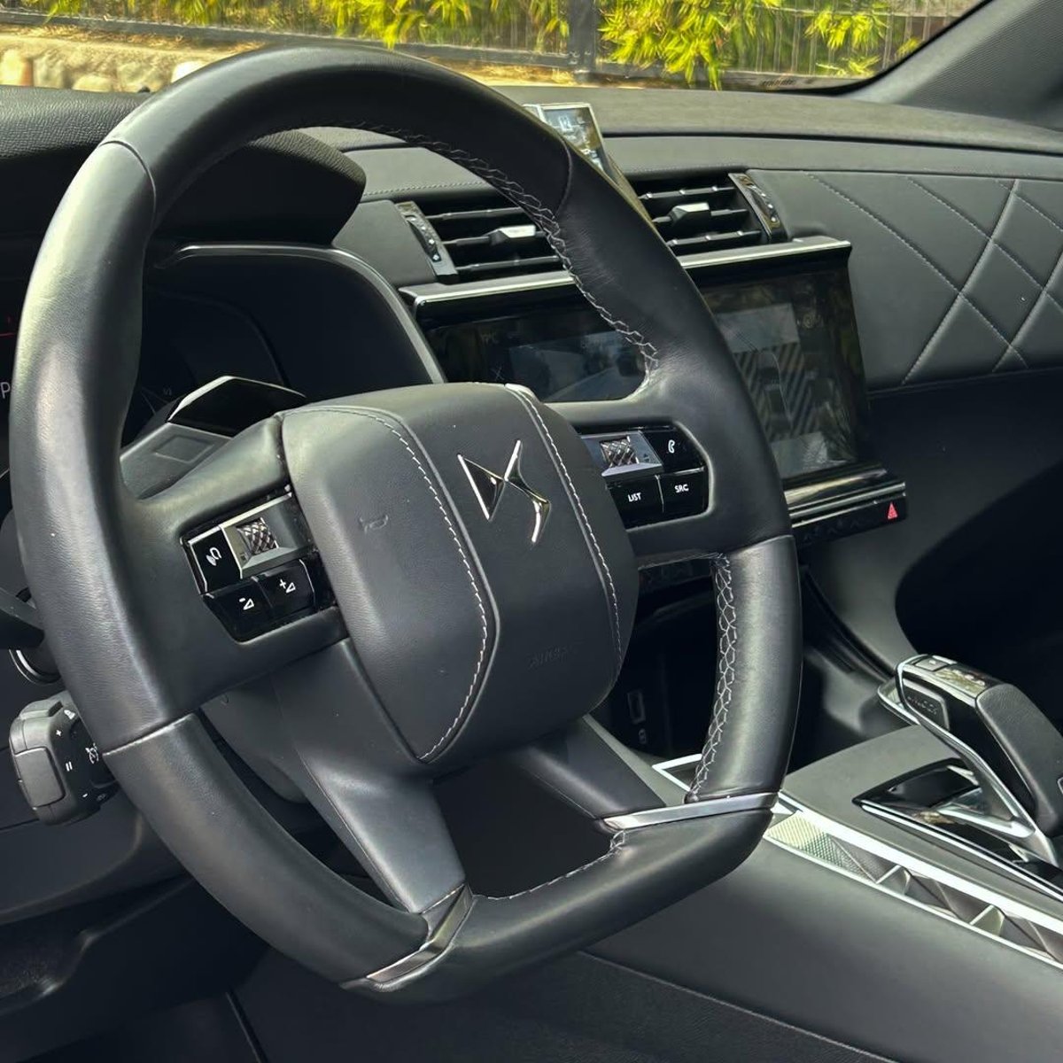 DS Automobiles 7 CROSSBACK 1.6 TURBO 🇫🇷 2023 - Foto 5 de 10