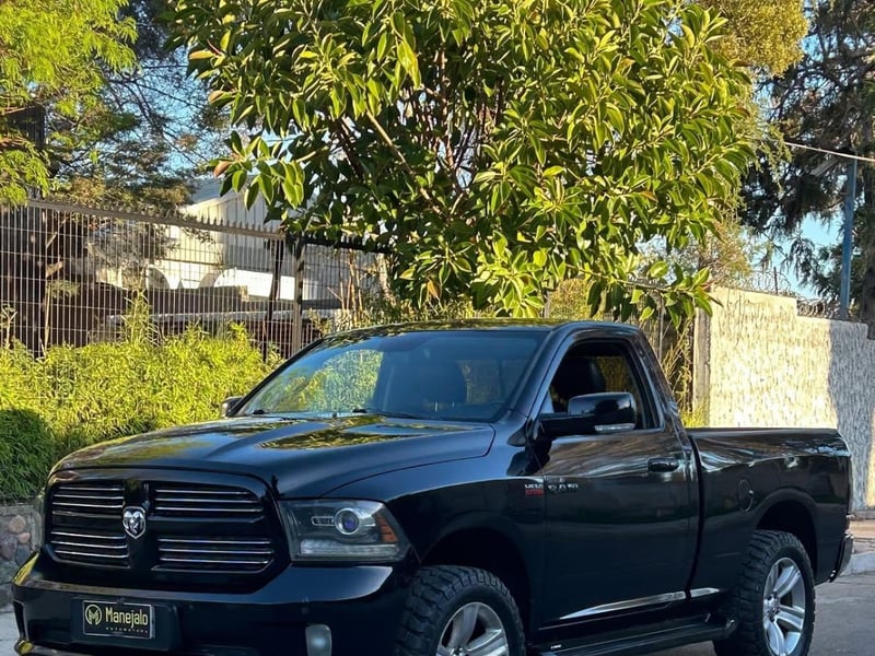Dodge RAM 1500 5.7 HEMI CABINA SIMPLE🇺🇸 2014 - Imagen 8 de 10