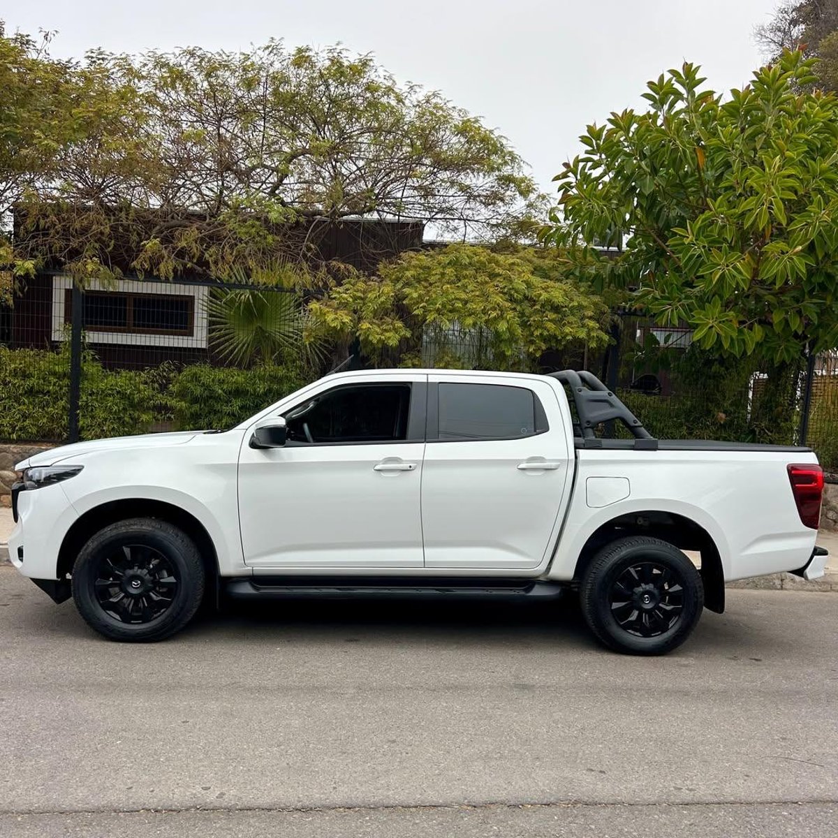 Mazda BT-50 CORE 4X4 🇯🇵 2025 - Imagen 4 de 10