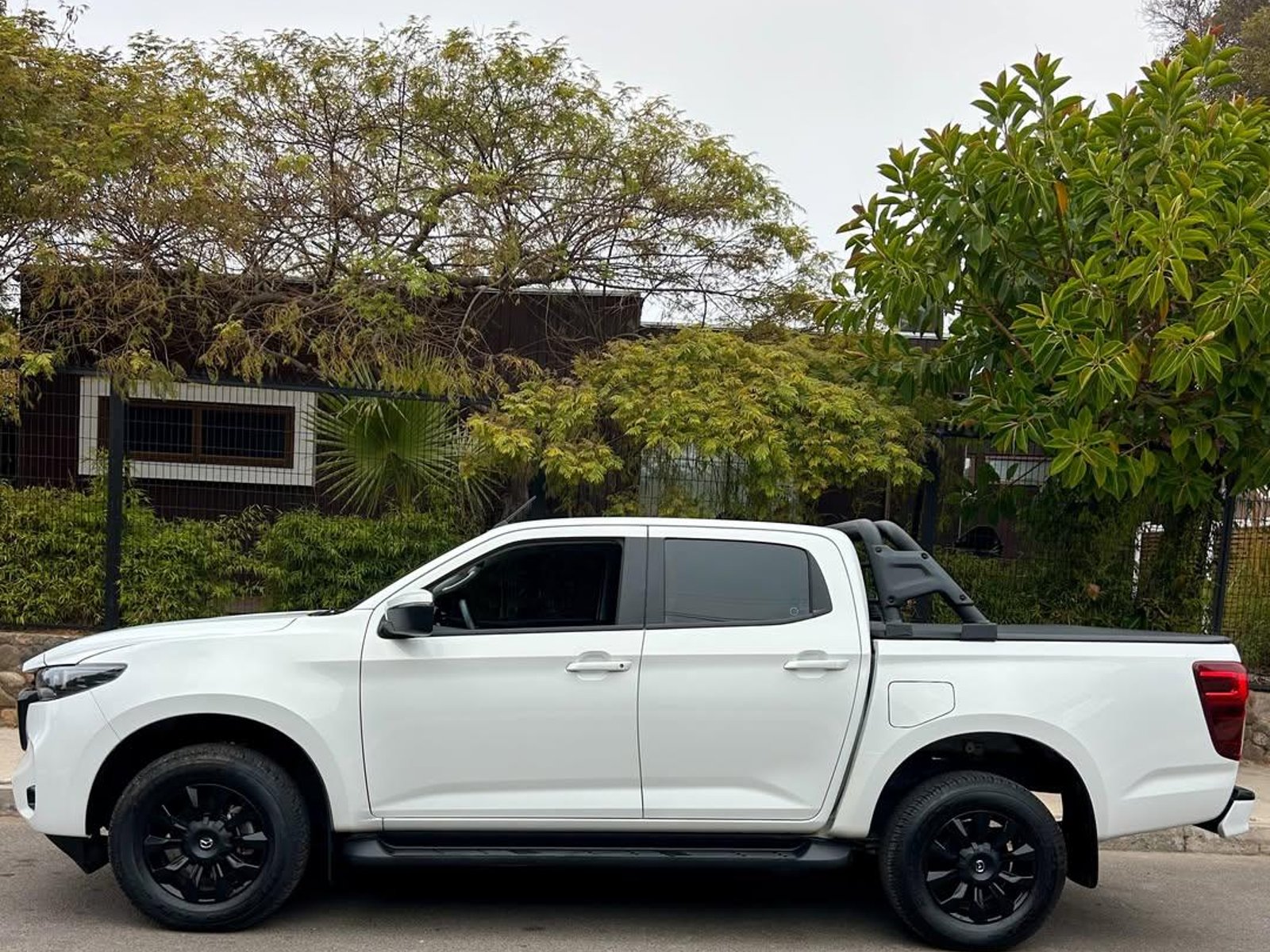 Mazda BT-50 CORE 4X4 🇯🇵 2025 - Foto 4 de 10