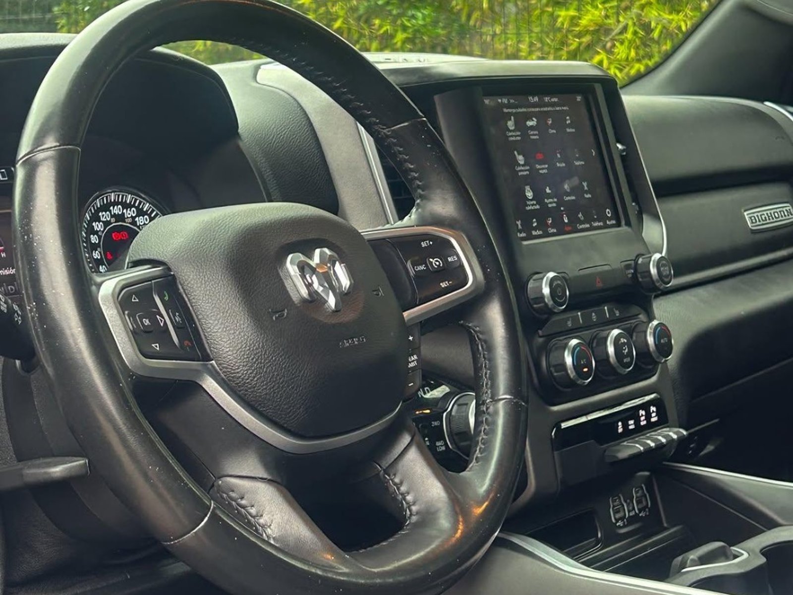 RAM 1500 BIG HORNE E-TORQUE🇺🇸 2021 - Foto 5 de 10