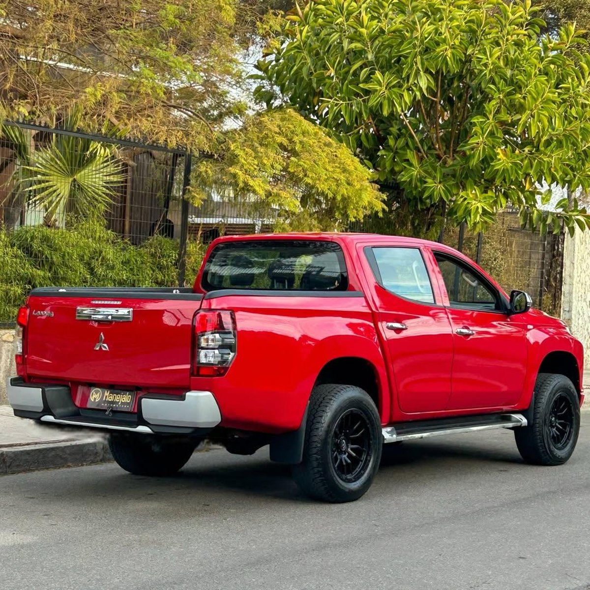 Mitsubishi L200 KATANA 4X4 🇯🇵 2024 - Imagen 9 de 10