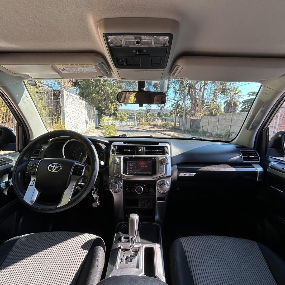 Toyota 4RUNNER SR5 4.0 AUT 2016 - Imagen 7 de 10