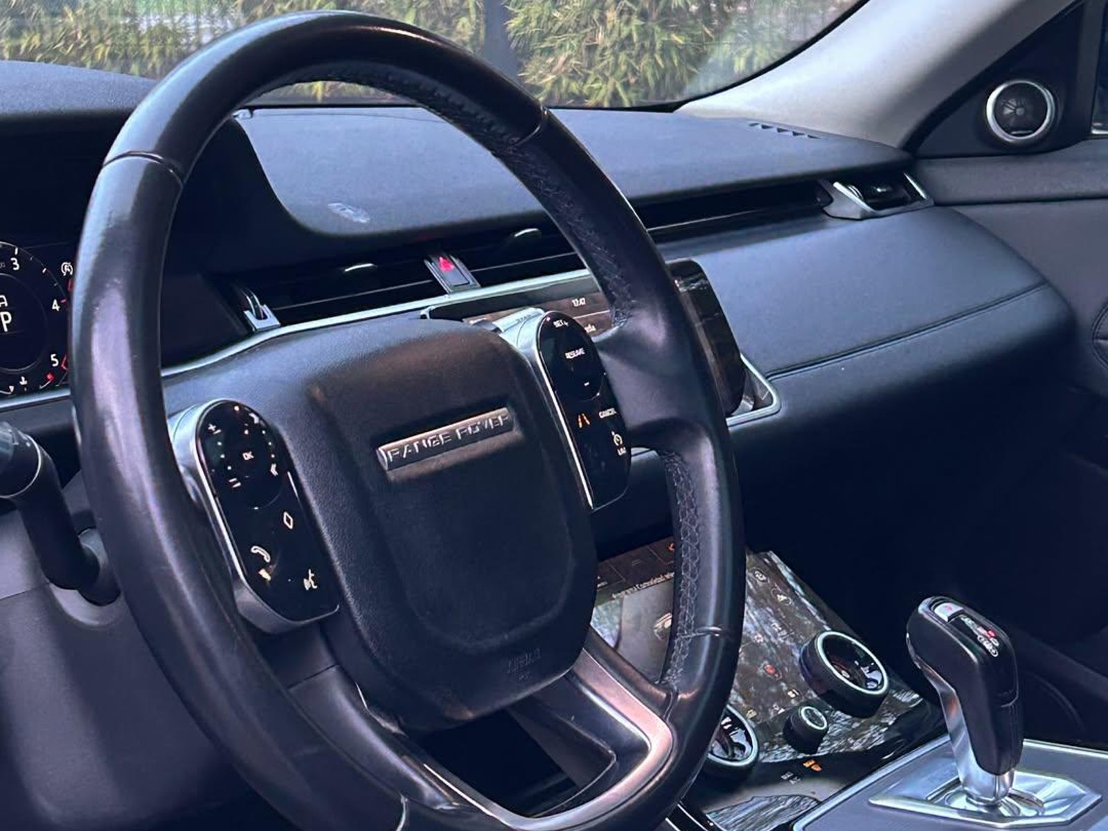 Land Rover RANGE ROVER EVOQUE SE 2.0 🇬🇧 2021 - Foto 5 de 10