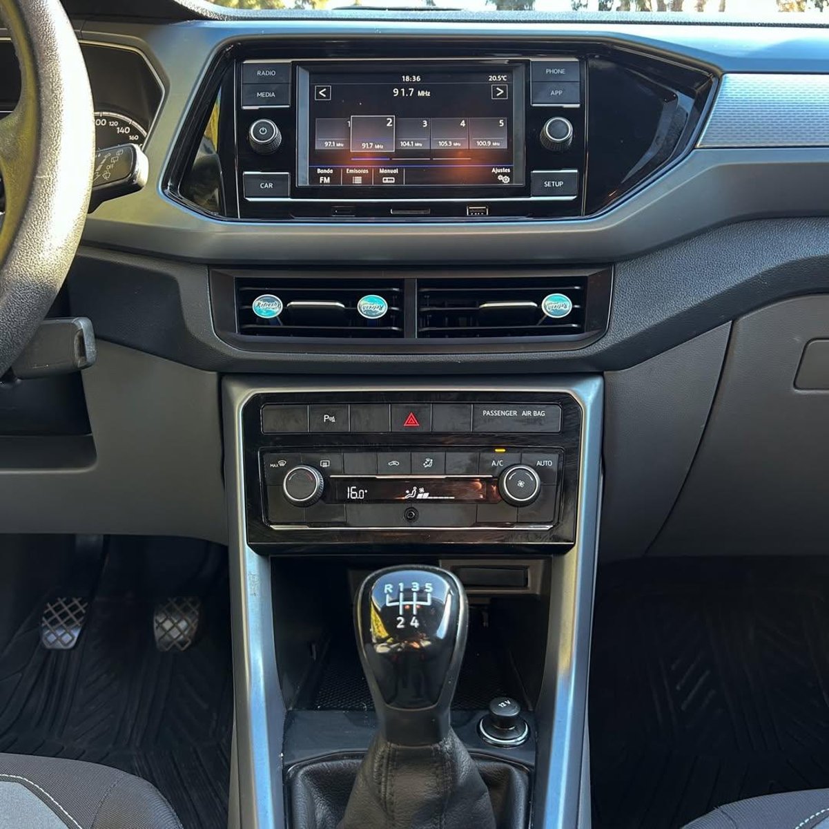 Volkswagen T-CROSS COMFORTLINE 1.6L 2020 - Imagen 7 de 10