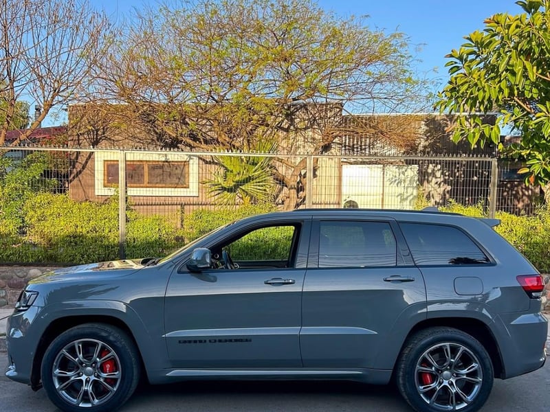 Jeep GRAND CHEROKEE SRT🇺🇸 2021 - Imagen 4 de 10