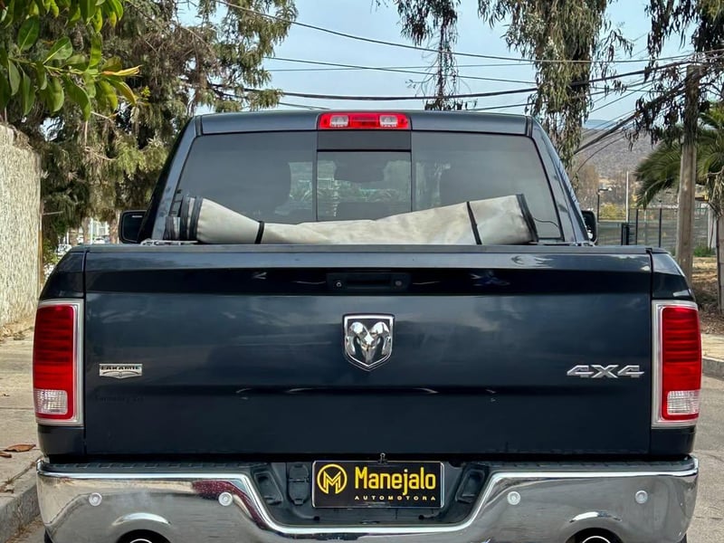 Dodge RAM 1500 LARAMIE 5.7 HEMI V8 🇺🇸 2018 - Imagen 10 de 10