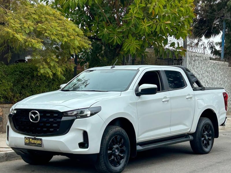 Mazda BT-50 CORE 4X4 🇯🇵 2025 - Imagen 8 de 10