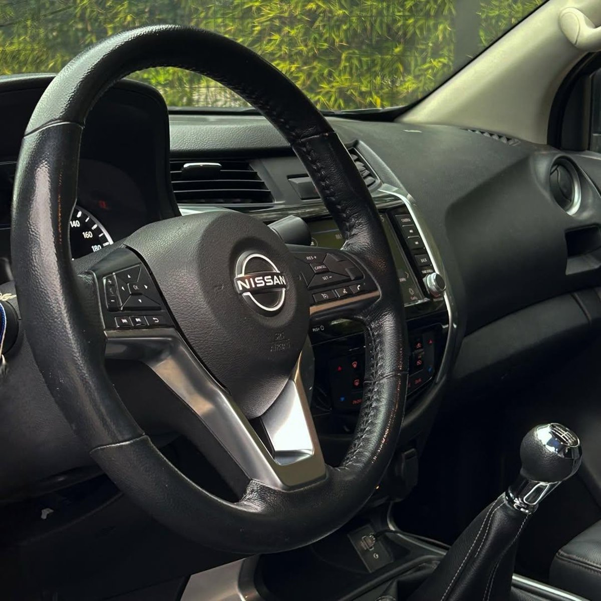 Nissan NAVARA LE 2.3L 🇯🇵 2023 - Imagen 5 de 10