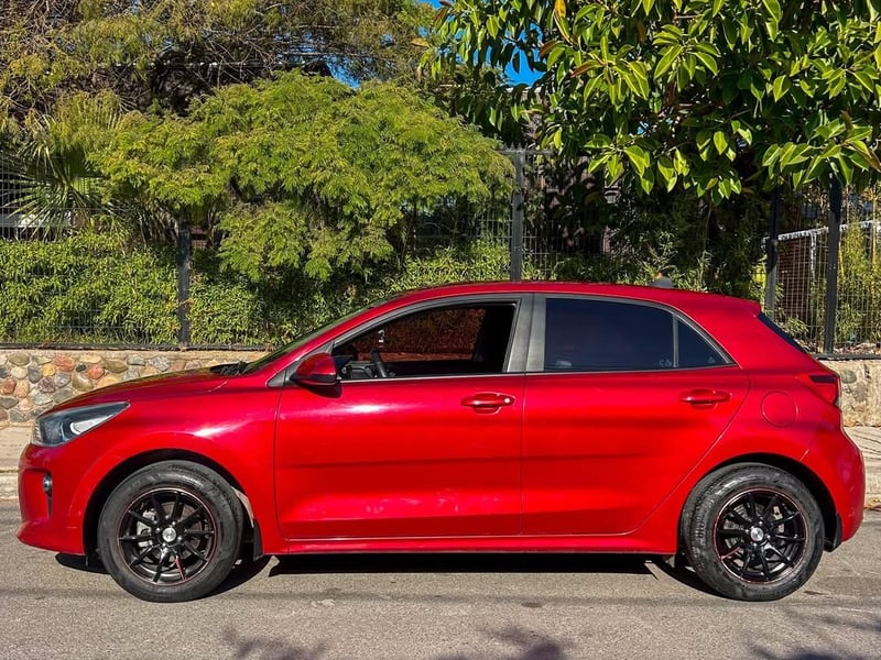 Kia RIO 5 1.4L 🇰🇷 2019 - Imagen 4 de 10