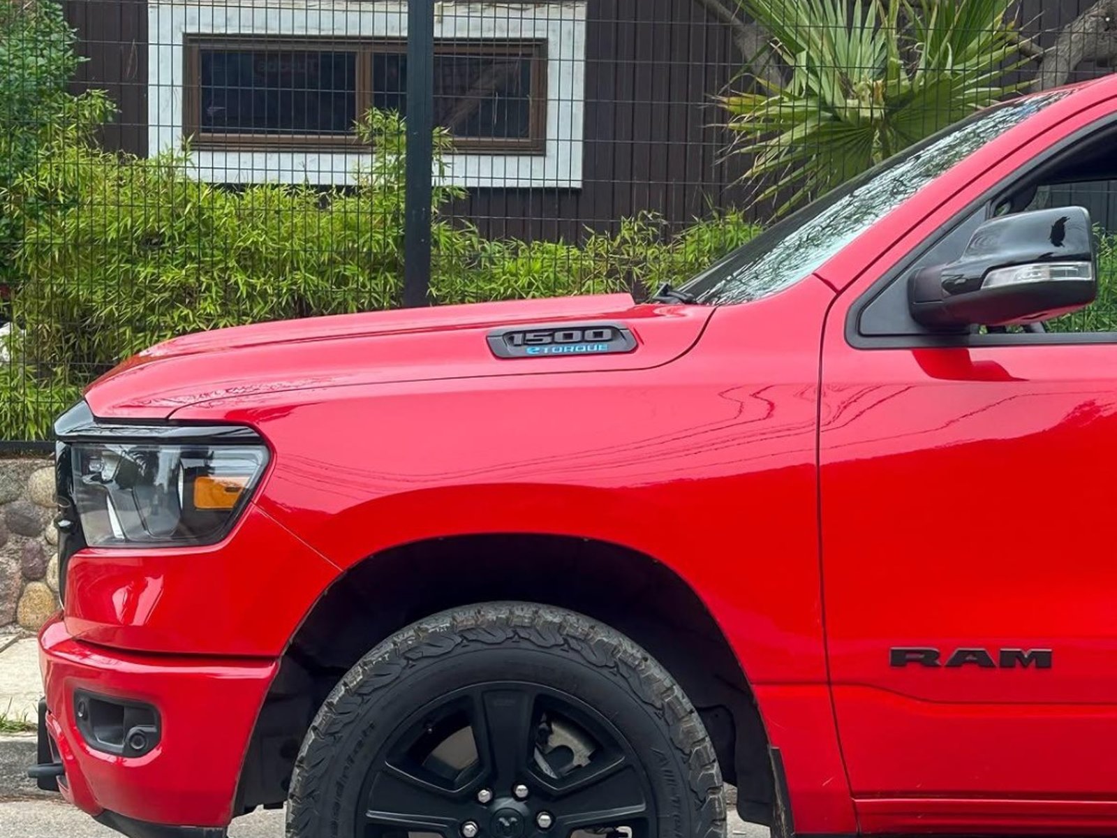 RAM 1500 BIG HORNE E-TORQUE🇺🇸 2021 - Foto 3 de 10