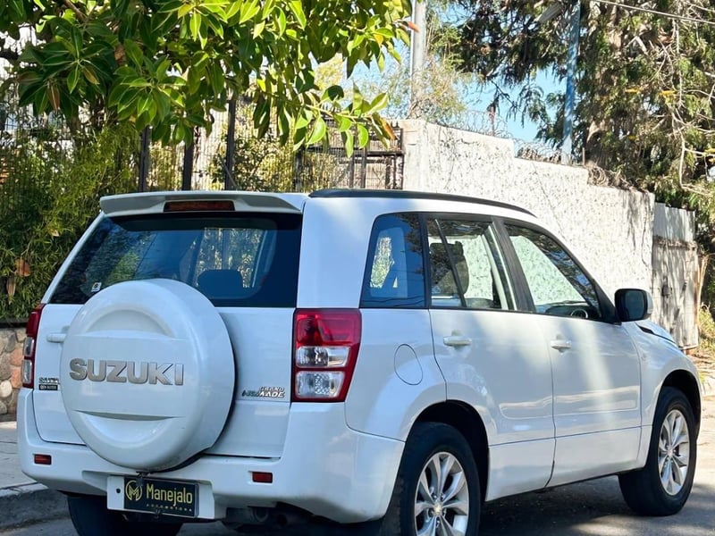 Suzuki GRAND NOMADE GLX 4X2 🇯🇵 2019 - Imagen 9 de 10