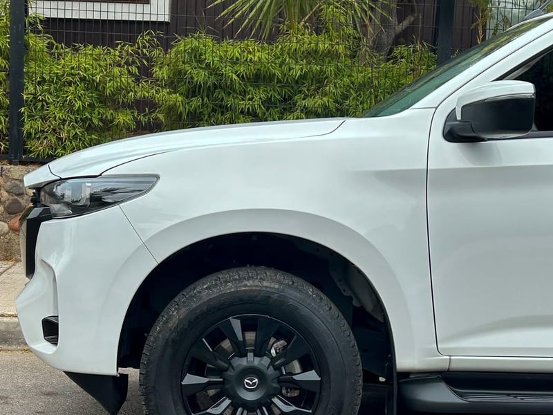 Mazda BT-50 CORE 4X4 🇯🇵 2025 - Imagen 3 de 10