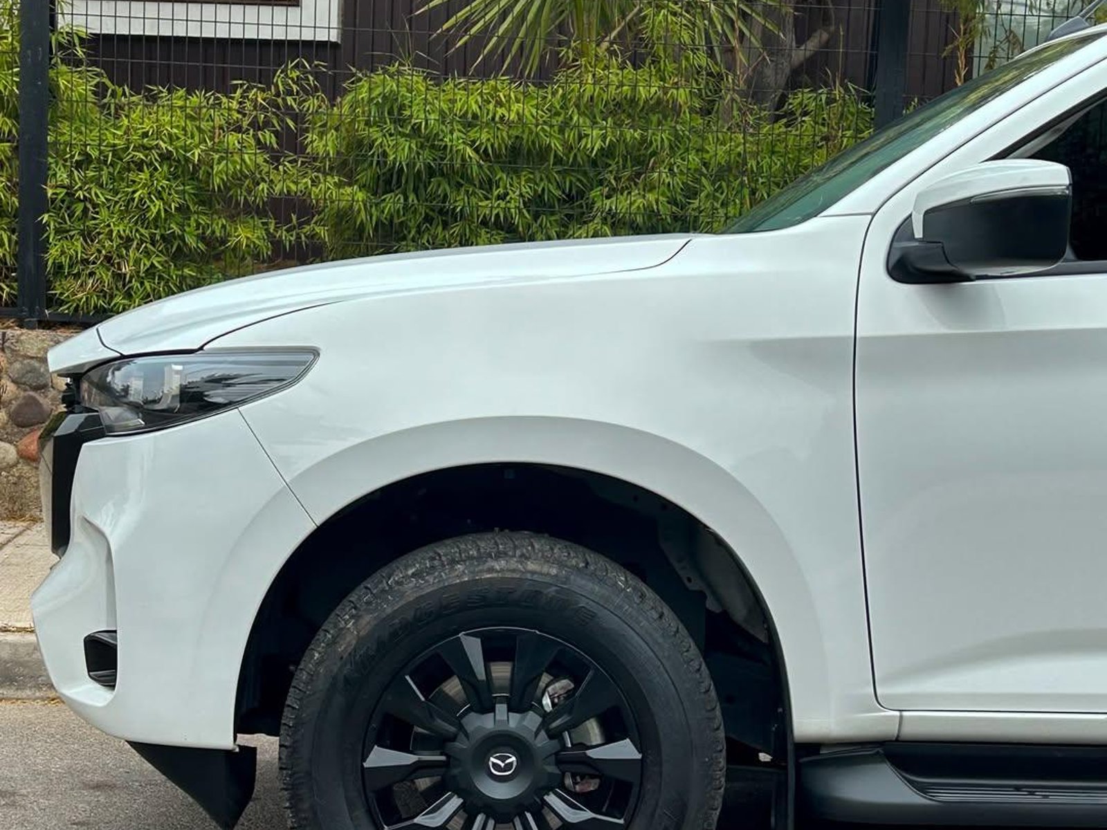 Mazda BT-50 CORE 4X4 🇯🇵 2025 - Foto 3 de 10