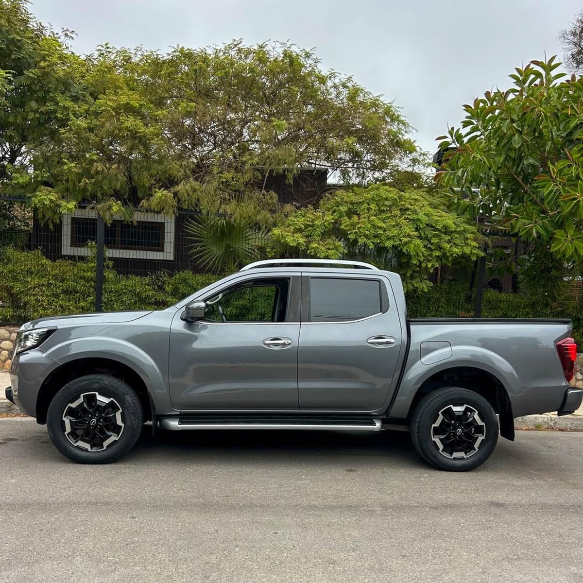 Nissan NAVARA LE 2.3L 🇯🇵 2023 - Imagen 4 de 10