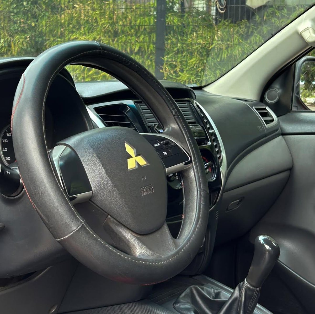 Mitsubishi L200 WORK CR 2.4L 2016 - Imagen 5 de 10