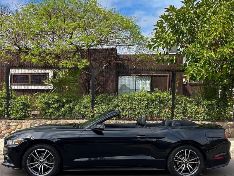 Ford MUSTANG ECOBOOST CABRIOLET 🇺🇸 2017 - Imagen 4 de 10