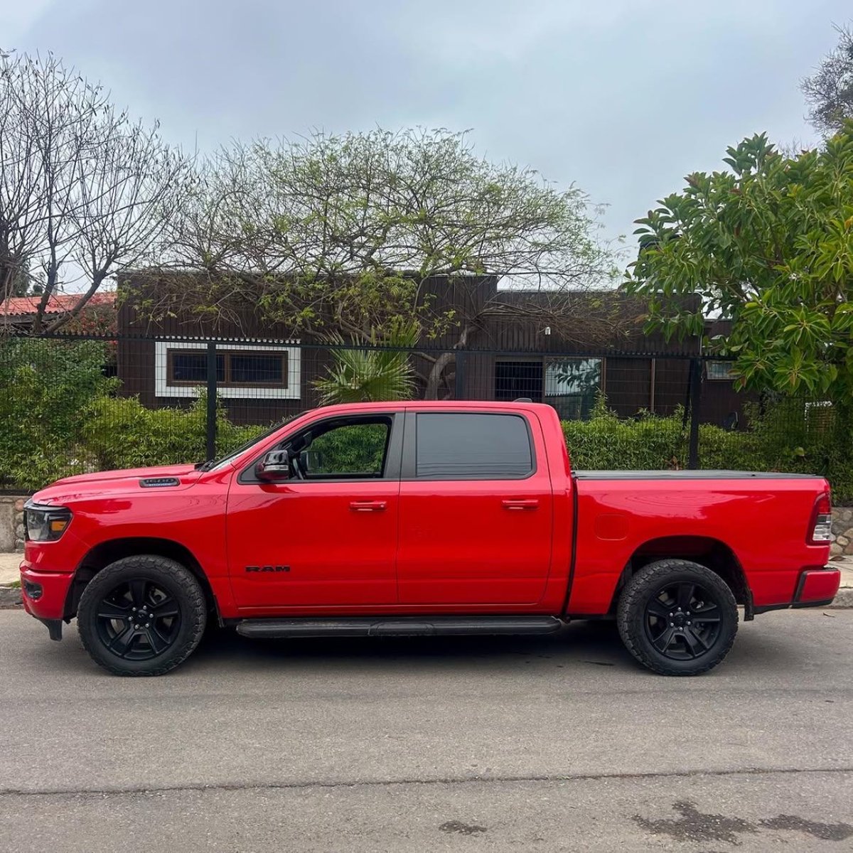 RAM 1500 BIG HORNE E-TORQUE🇺🇸 2021 - Imagen 4 de 10
