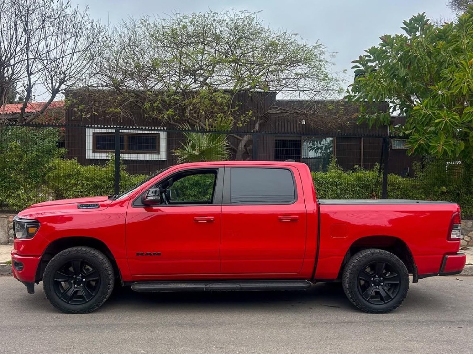 RAM 1500 BIG HORNE E-TORQUE🇺🇸 2021 - Foto 4 de 10