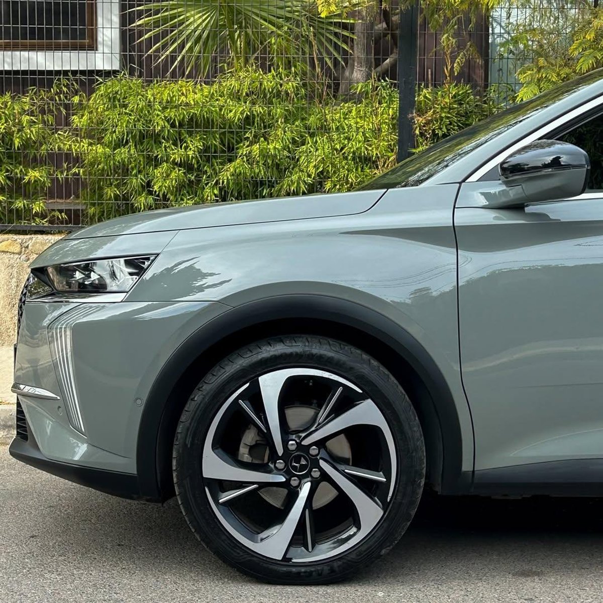 DS Automobiles 7 CROSSBACK 1.6 TURBO 🇫🇷 2023 - Foto 3 de 10