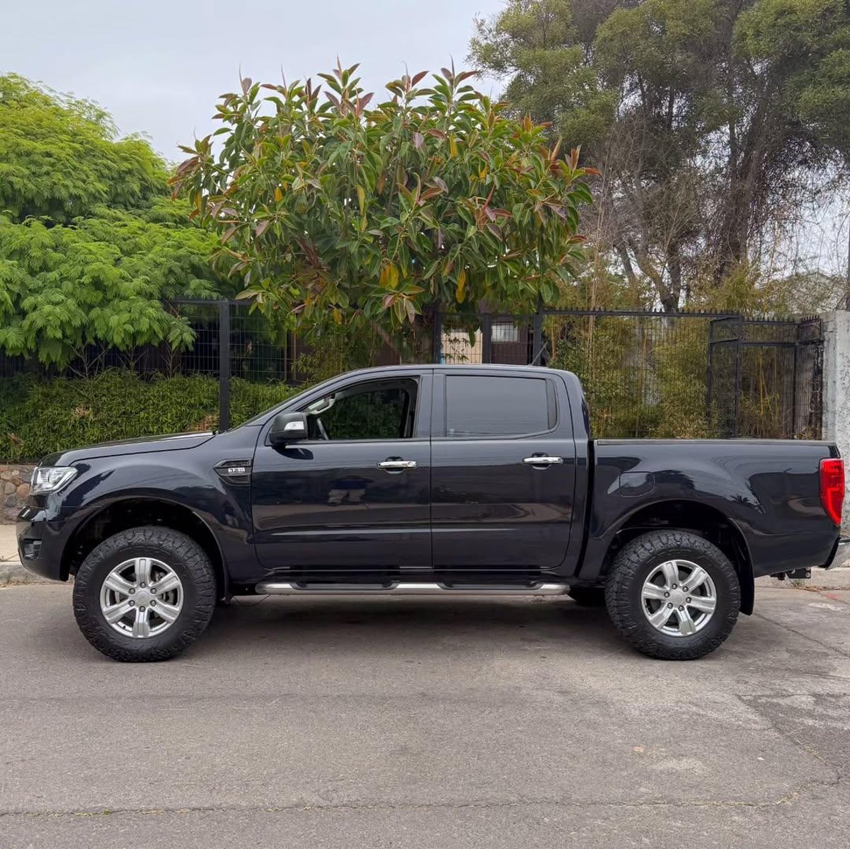 Ford RANGER XLT 4X4 3.2L 🇺🇸 2022 - Imagen 4 de 10