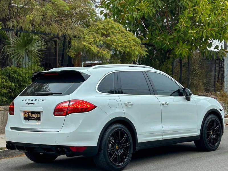 Porsche CAYENNE S 4.8L V8 🇩🇪 2014 - Imagen 9 de 10