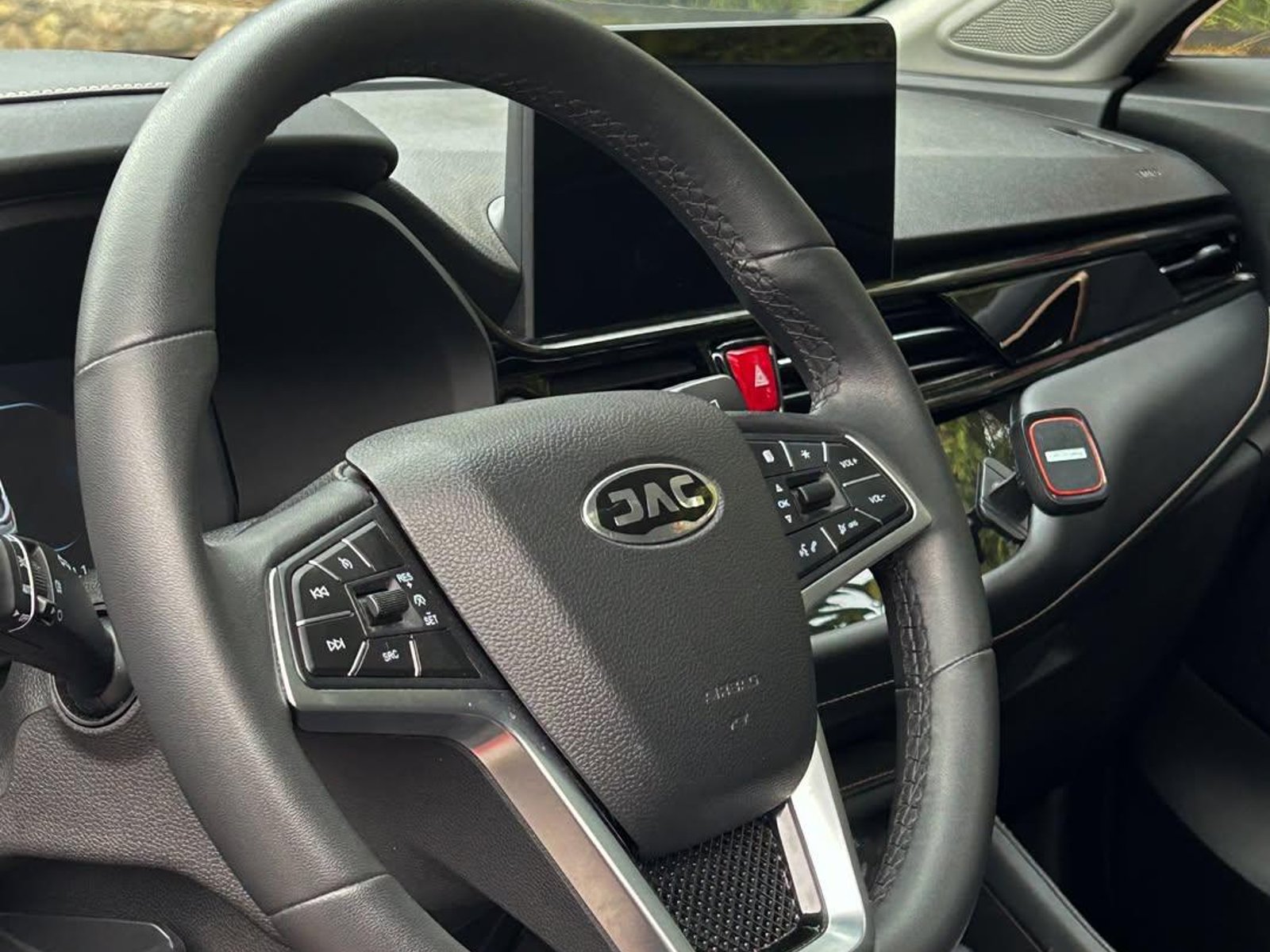 JAC E-JS4 ELÉCTRICO ⚡ 2025 - Foto 5 de 10