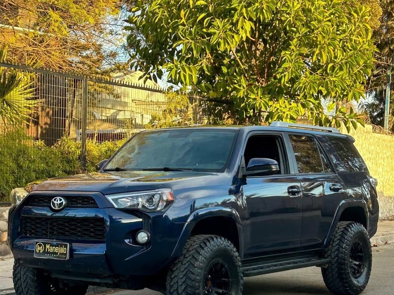 Toyota 4RUNNER SR5 4.0 V6 🇯🇵 2016 - Imagen 8 de 10