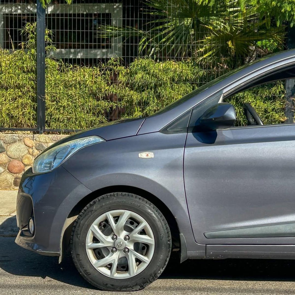 Hyundai GRAND I10 1.2L 2018 - Imagen 3 de 10