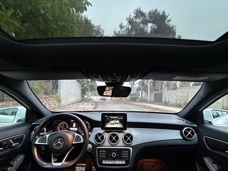 Mercedes-Benz GLA250 4MATIC 🇩🇪 2020 - Imagen 7 de 10