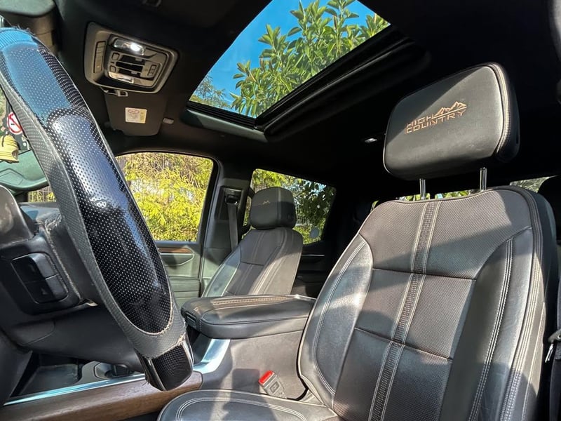 Chevrolet SILVERADO HIGH COUNTRY DURAMAX 3.0 🇺🇸 2023 - Imagen 5 de 10