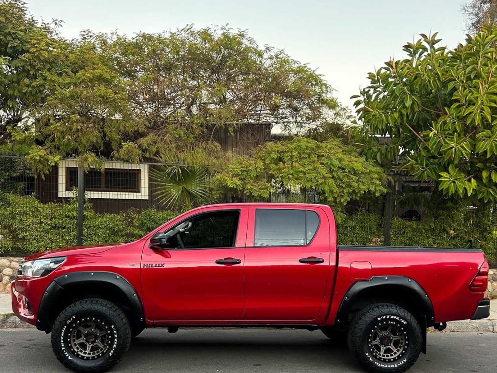 Toyota HILUX DX 4X4 2.4L🇯🇵 2022 - Foto 4 de 9